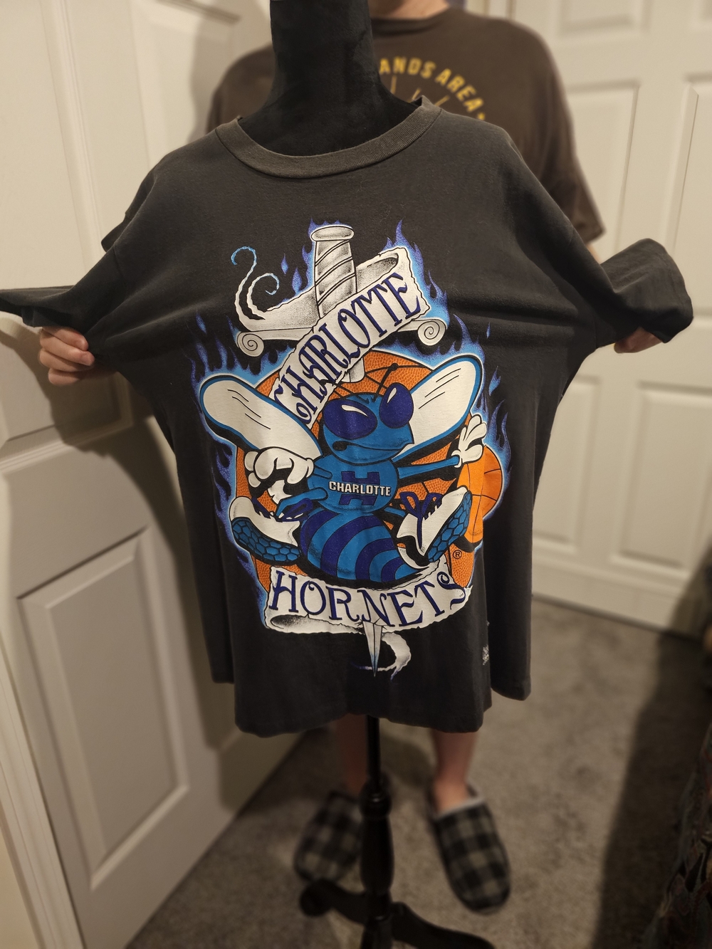 Officially Licensed Vintage 1993 Charlotte Hornets Dagger T-shirt